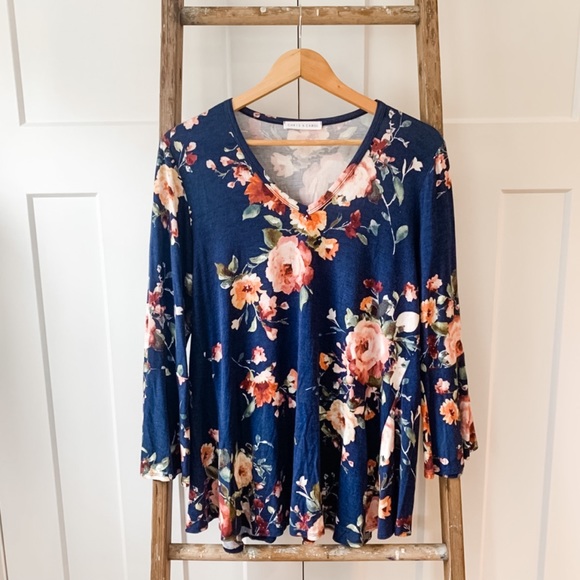 Chris & Carol Tops - Chris & Carol Floral Top | Large